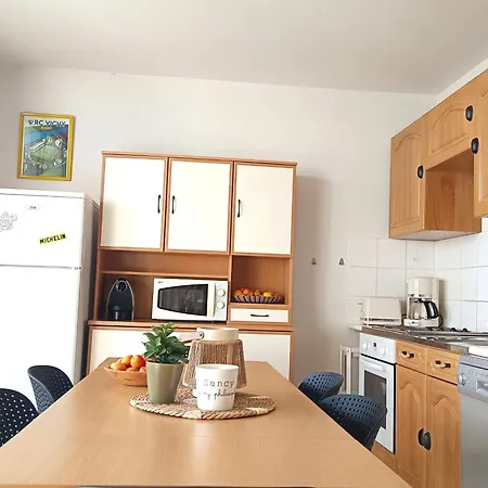 Besse: 6 Pers. Lumineux Avec Balcon Et Cuisine Equipee - Fr-1-814-144 سوبر بيس